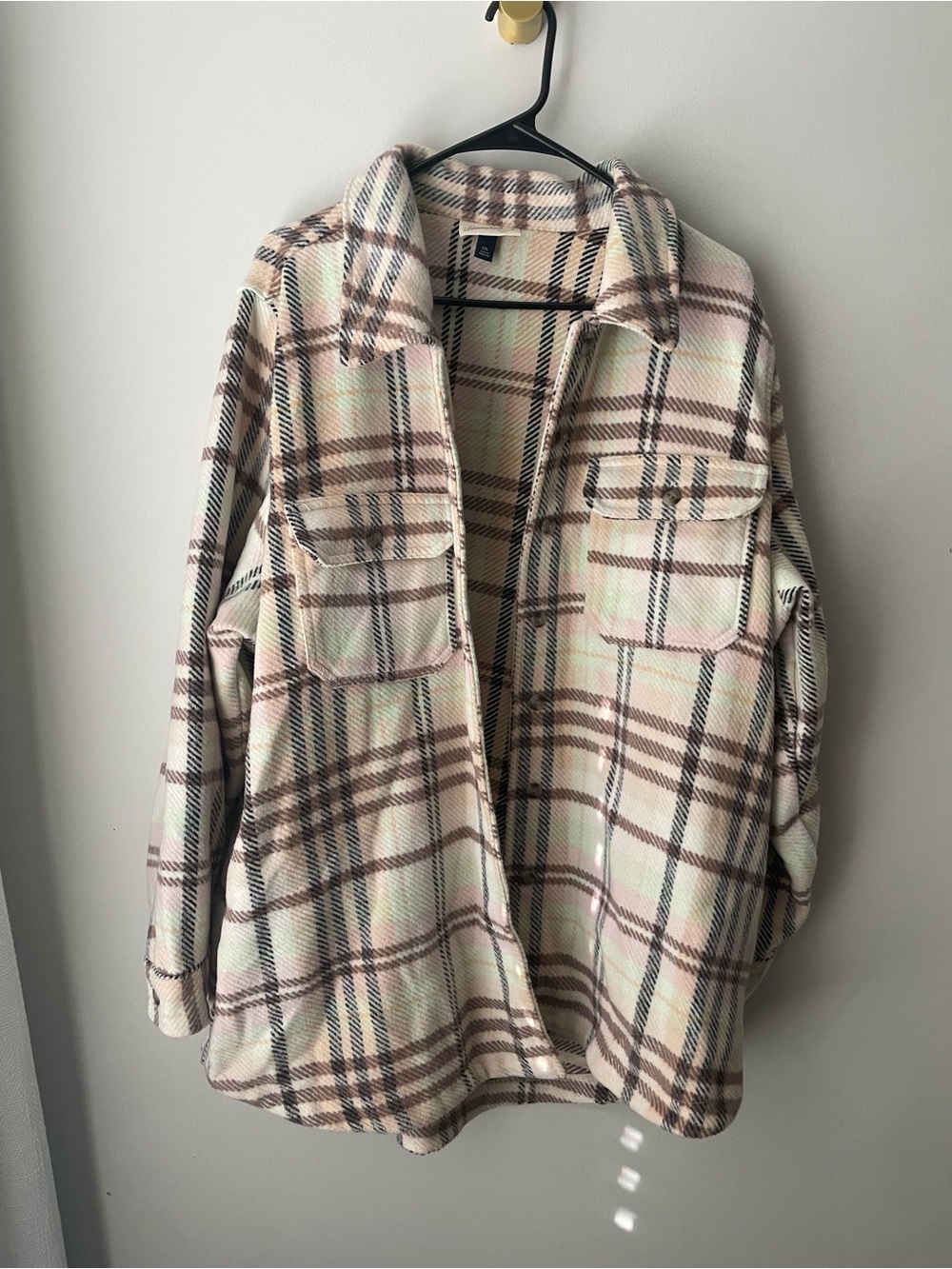 Universal Thread Plaid Teddy Jacket in Cream, Brown and Pale Green